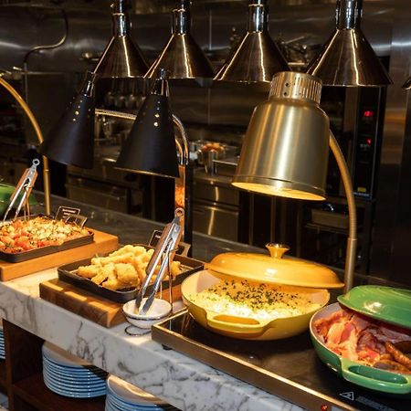 Horizon By Skycity Όκλαντ Εξωτερικό φωτογραφία A chafing dish buffet