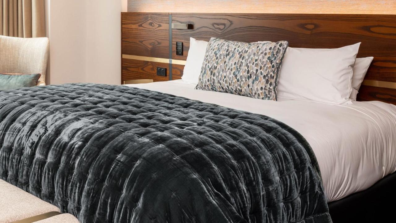 Horizon By Skycity Όκλαντ Εξωτερικό φωτογραφία A bed with a throw