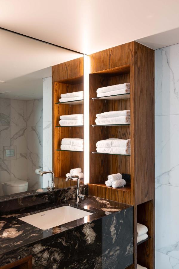Horizon By Skycity Όκλαντ Εξωτερικό φωτογραφία A bathroom cabinet